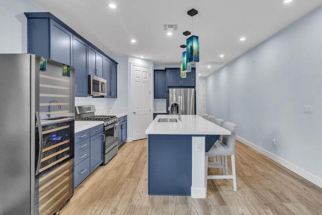 2700 Patriot Dr, Lincoln, CA 95648