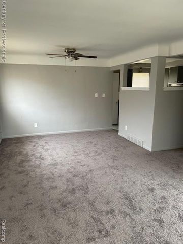 8834 Winston, Redford, MI 48239