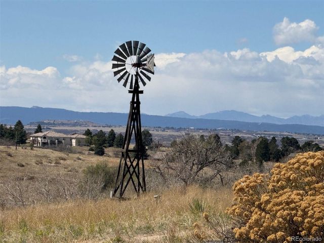 11887 Discovery Circle, Parker, CO 80138