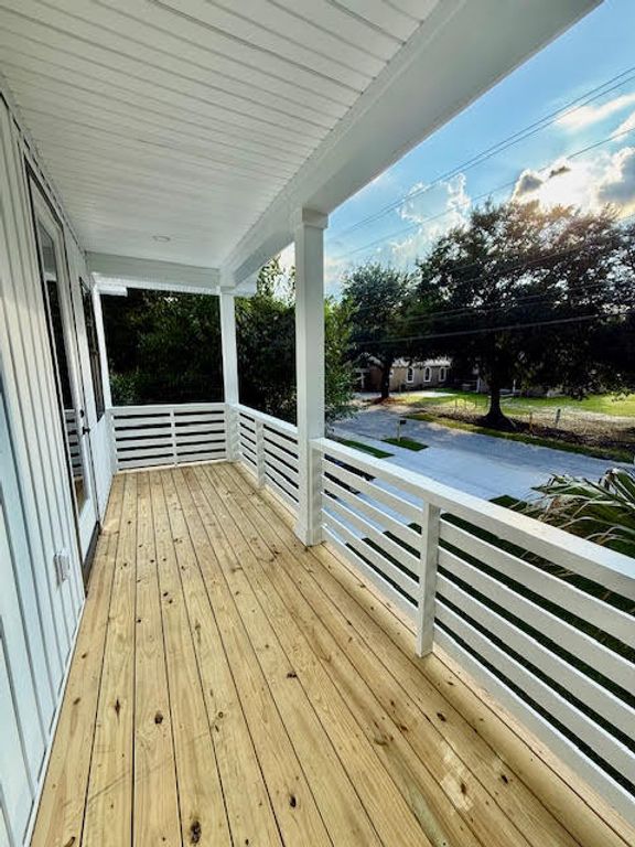 Image 21 of property listing at 2662 Bennett Yard Road, North Charleston, SC 29405