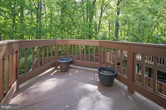 9053 ARMENDOWN DR, Springfield, VA 22152