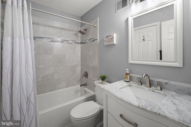 9053 ARMENDOWN DR, Springfield, VA 22152