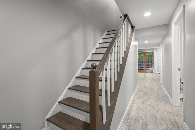 9053 ARMENDOWN DR, Springfield, VA 22152