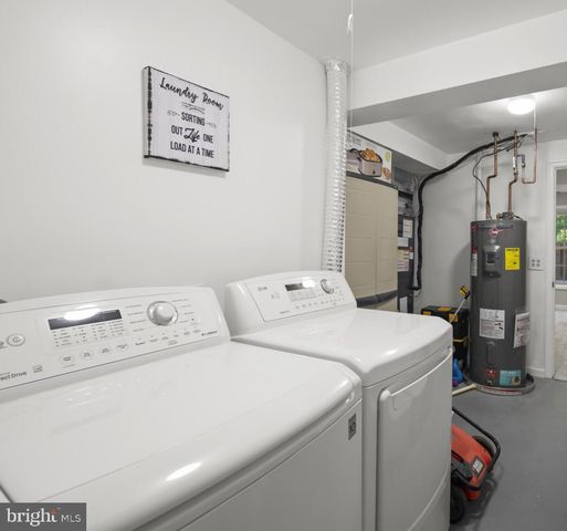 9053 ARMENDOWN DR, Springfield, VA 22152