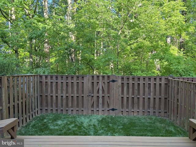 9053 ARMENDOWN DR, Springfield, VA 22152