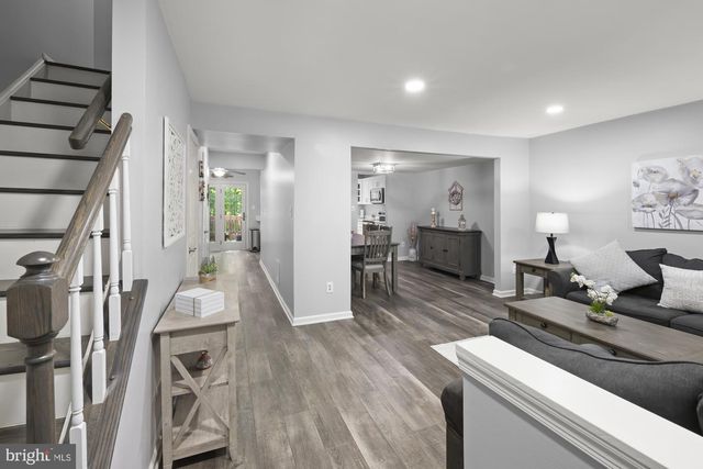 9053 ARMENDOWN DR, Springfield, VA 22152