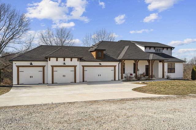 1845 Sycamore Ranch Road, Galena, MO 65656