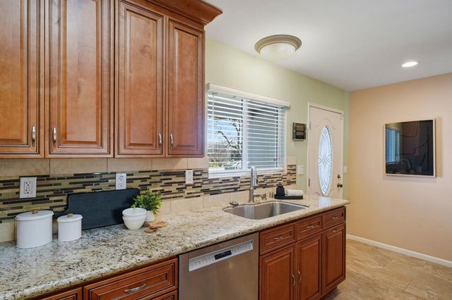 7712 Canterbury Lane, Dublin, CA 94568