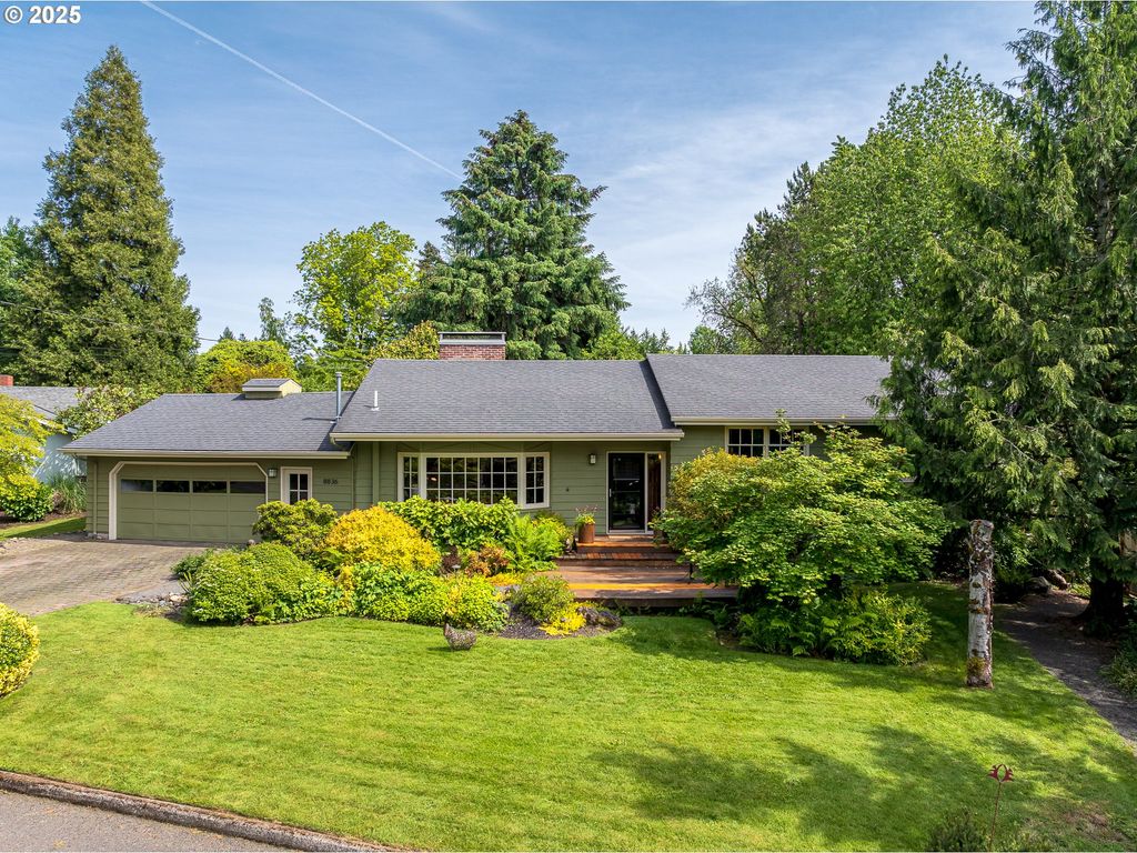 8836 Sw 56TH Ave, Portland, OR 97219
