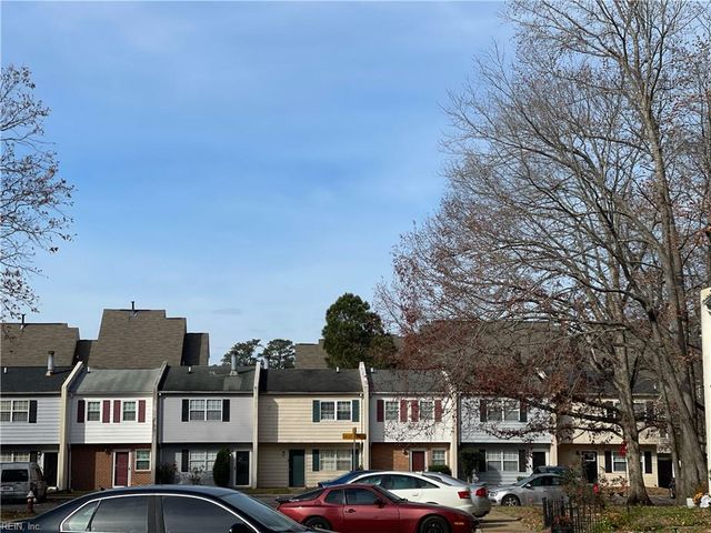 34 Roffman PL, Newport News, VA 23602