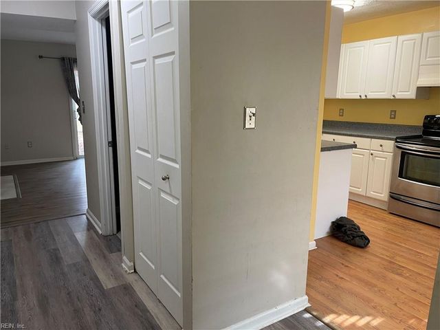 34 Roffman PL, Newport News, VA 23602