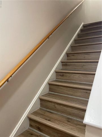 34 Roffman PL, Newport News, VA 23602