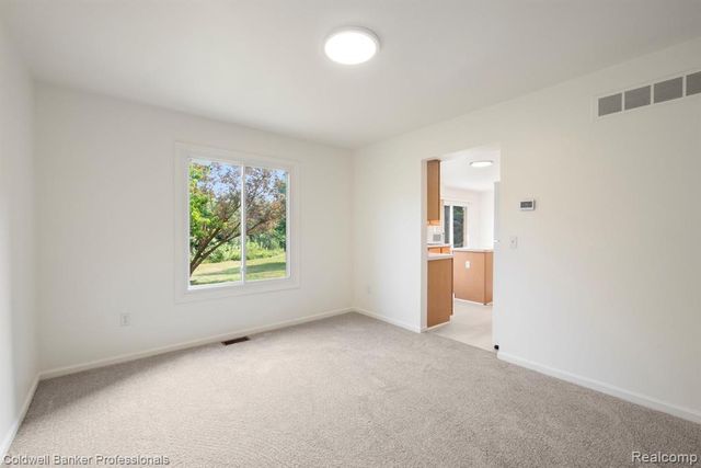 45846 Rockledge Drive, Plymouth, MI 48170