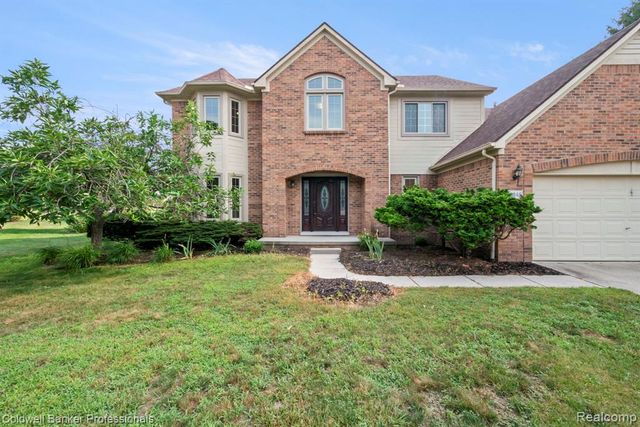 45846 Rockledge Drive, Plymouth, MI 48170