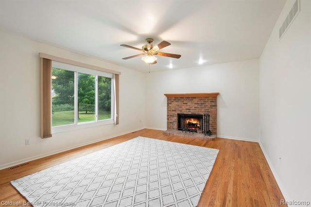 45846 Rockledge Drive, Plymouth, MI 48170