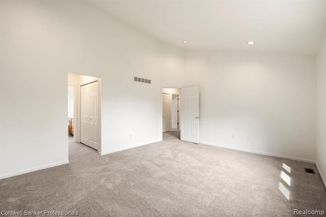 45846 Rockledge Drive, Plymouth, MI 48170