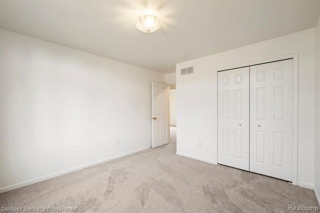45846 Rockledge Drive, Plymouth, MI 48170