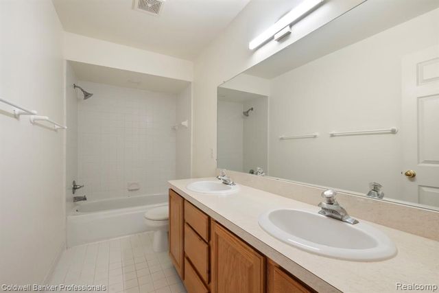 45846 Rockledge Drive, Plymouth, MI 48170