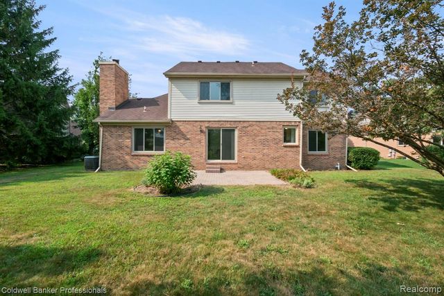 45846 Rockledge Drive, Plymouth, MI 48170