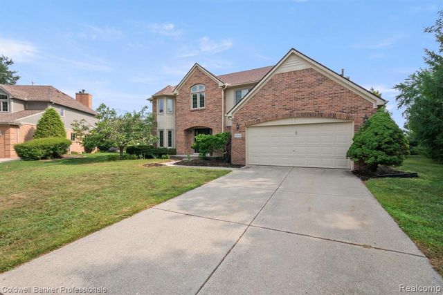 45846 Rockledge Drive, Plymouth, MI 48170