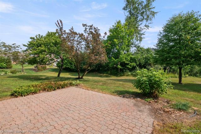 45846 Rockledge Drive, Plymouth, MI 48170