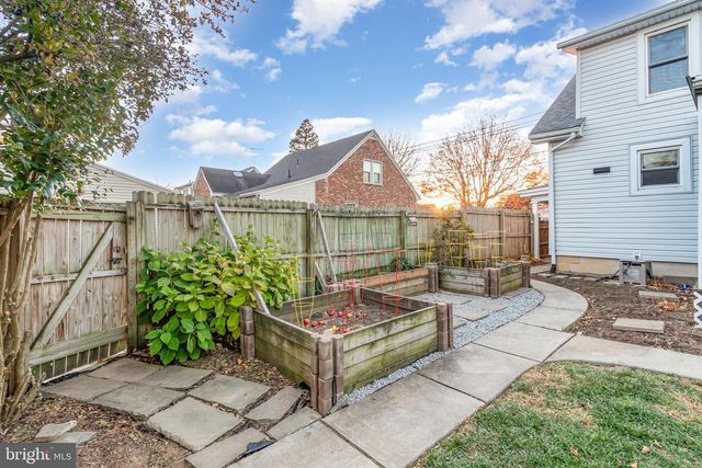 923 N COLLEGE ST, Carlisle, PA 17013