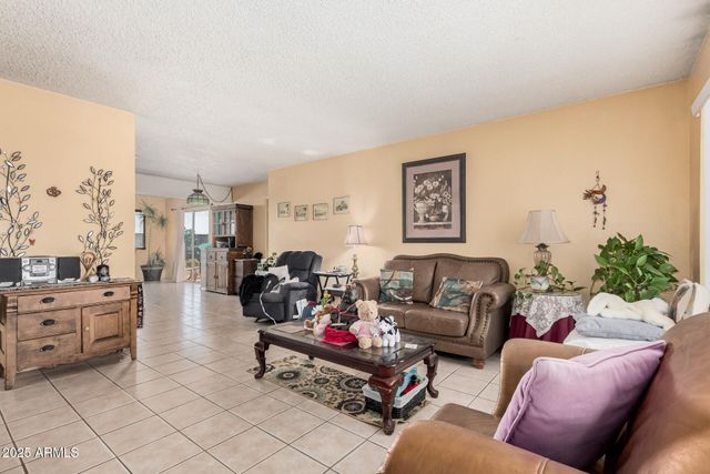 2937 S PENNINGTON Avenue, Mesa, AZ 85202