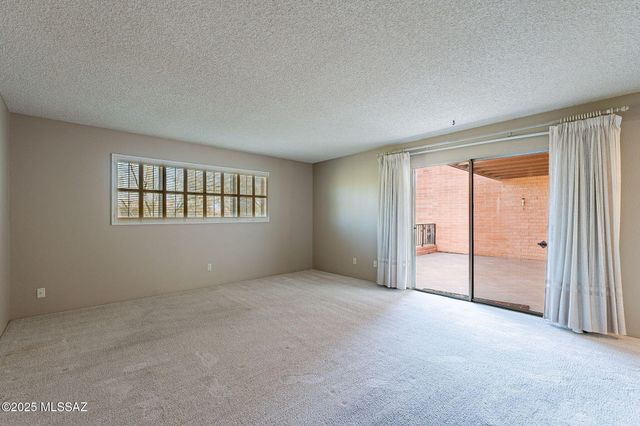 5528 N Camino Arenosa, Tucson, AZ 85718