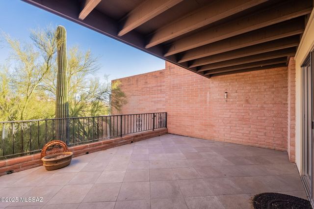 5528 N Camino Arenosa, Tucson, AZ 85718