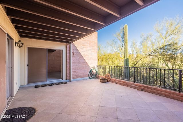 5528 N Camino Arenosa, Tucson, AZ 85718