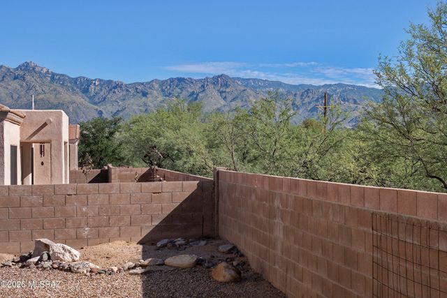 2622 N Avenue Valiente, Tucson, AZ 85715