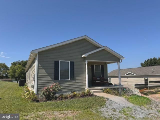 80 HANSHEW LN, Martinsburg, WV 25404