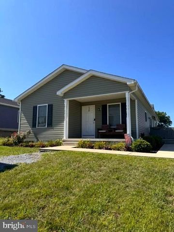 80 HANSHEW LN, Martinsburg, WV 25404