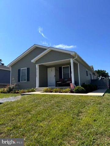 80 HANSHEW LN, Martinsburg, WV 25404