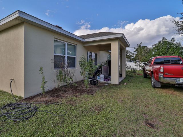 1997 SW Cycle St, Port St Lucie, FL 34953