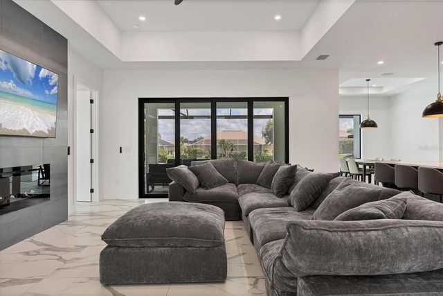 177 MEDALIST ROAD, Rotonda West, FL 33947