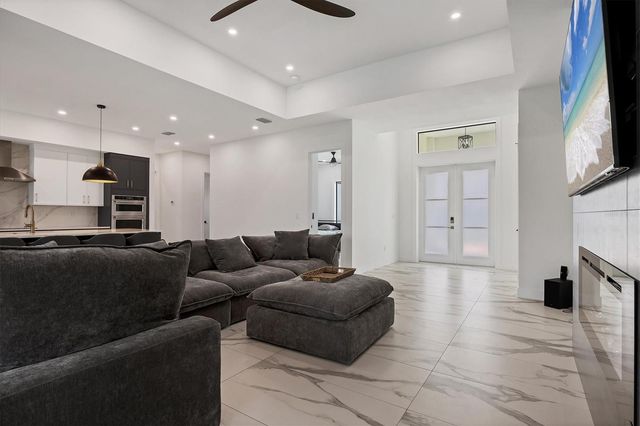 177 MEDALIST ROAD, Rotonda West, FL 33947