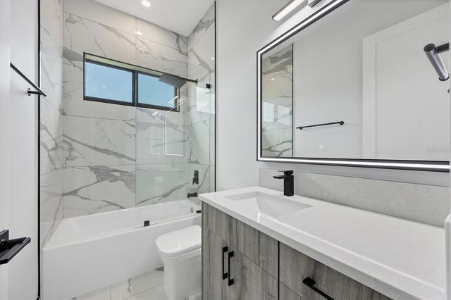 177 MEDALIST ROAD, Rotonda West, FL 33947