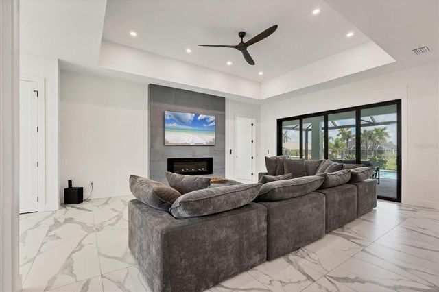 177 MEDALIST ROAD, Rotonda West, FL 33947