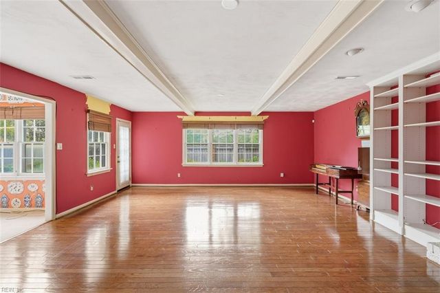 5256 Club Head RD, Virginia Beach, VA 23455