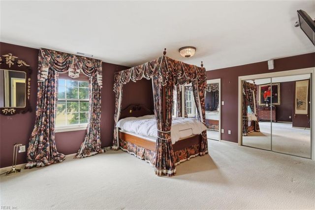 5256 Club Head RD, Virginia Beach, VA 23455