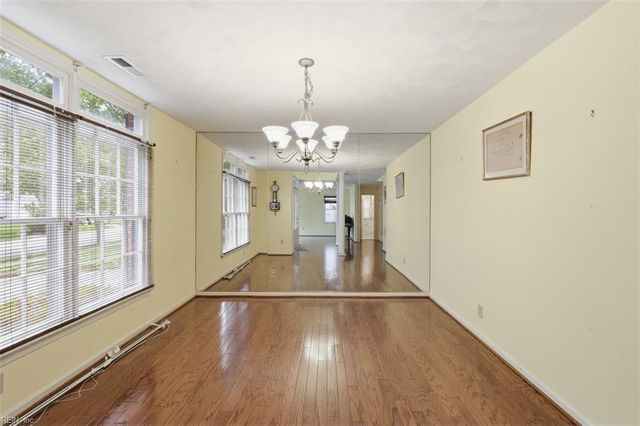 5256 Club Head RD, Virginia Beach, VA 23455