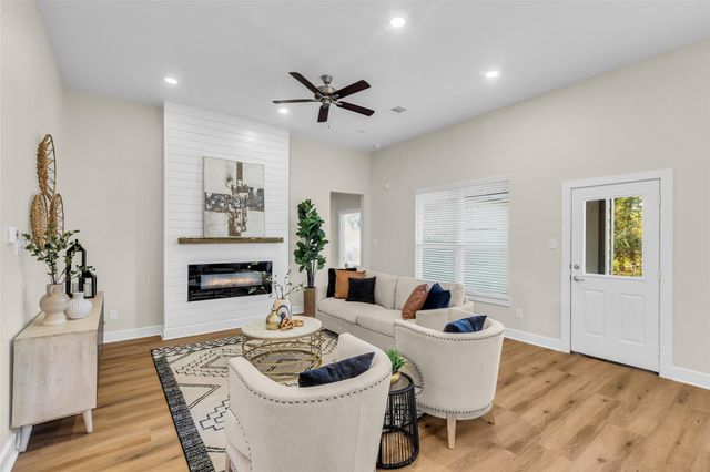 12341 N Chestnut Hills Drive, Conroe, TX 77303