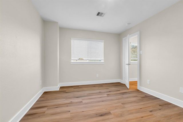 12341 N Chestnut Hills Drive, Conroe, TX 77303