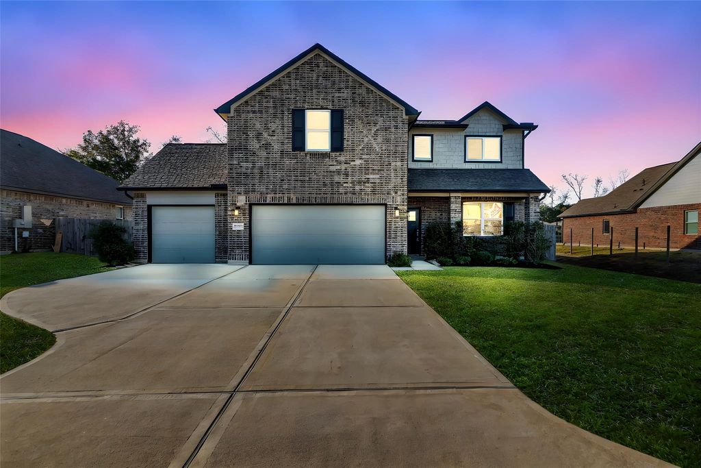 12341 N Chestnut Hills Drive, Conroe, TX 77303