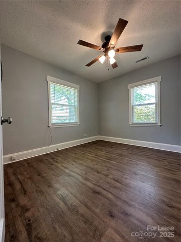 116 N Belvedere Avenue, Gastonia, NC 28054
