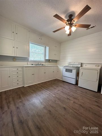116 N Belvedere Avenue, Gastonia, NC 28054