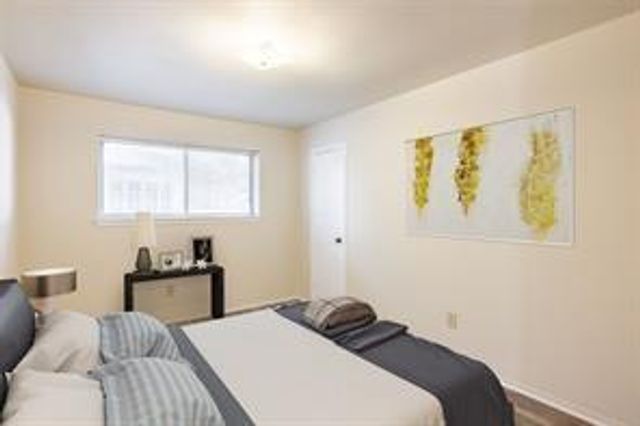 10410 Huntington Dale Drive, Houston, TX 77099