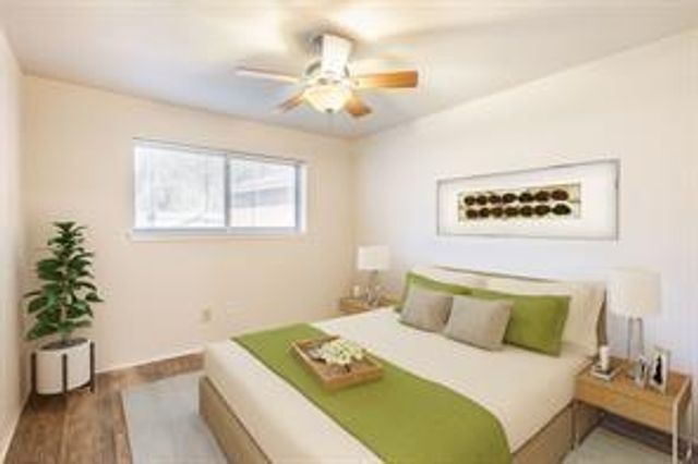 10410 Huntington Dale Drive, Houston, TX 77099