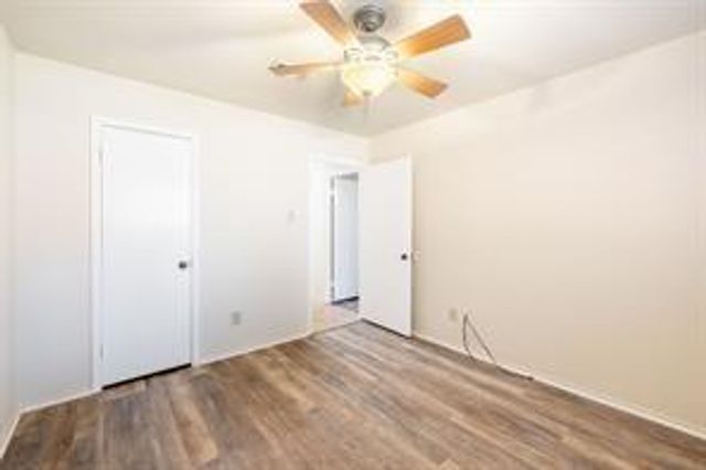 10410 Huntington Dale Drive, Houston, TX 77099